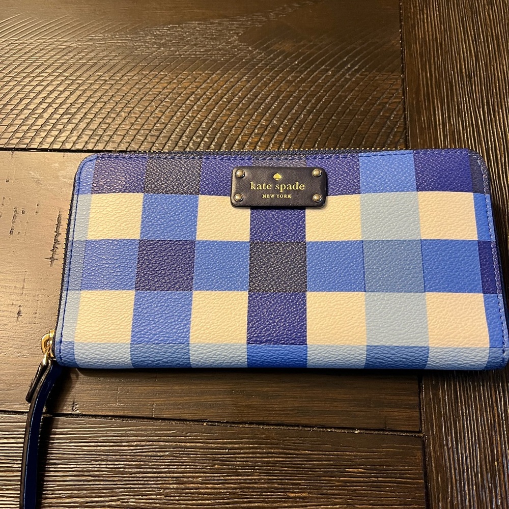 Kate Spade zip wallet